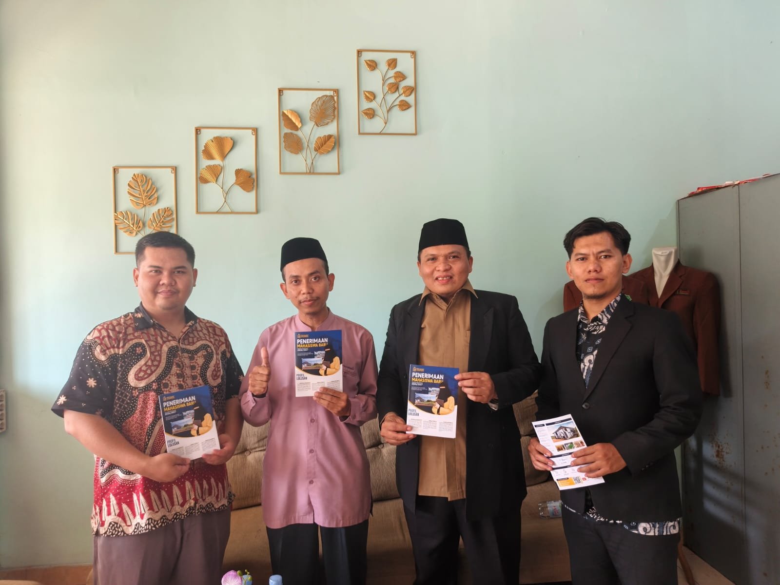 STIT Al Wafi Perkuat Silaturahmi dan Jejaring Pendidikan melalui Kunjungan ke Pesantren Darussunnah Parung dan Tuhfatul Islam Ciseeng
